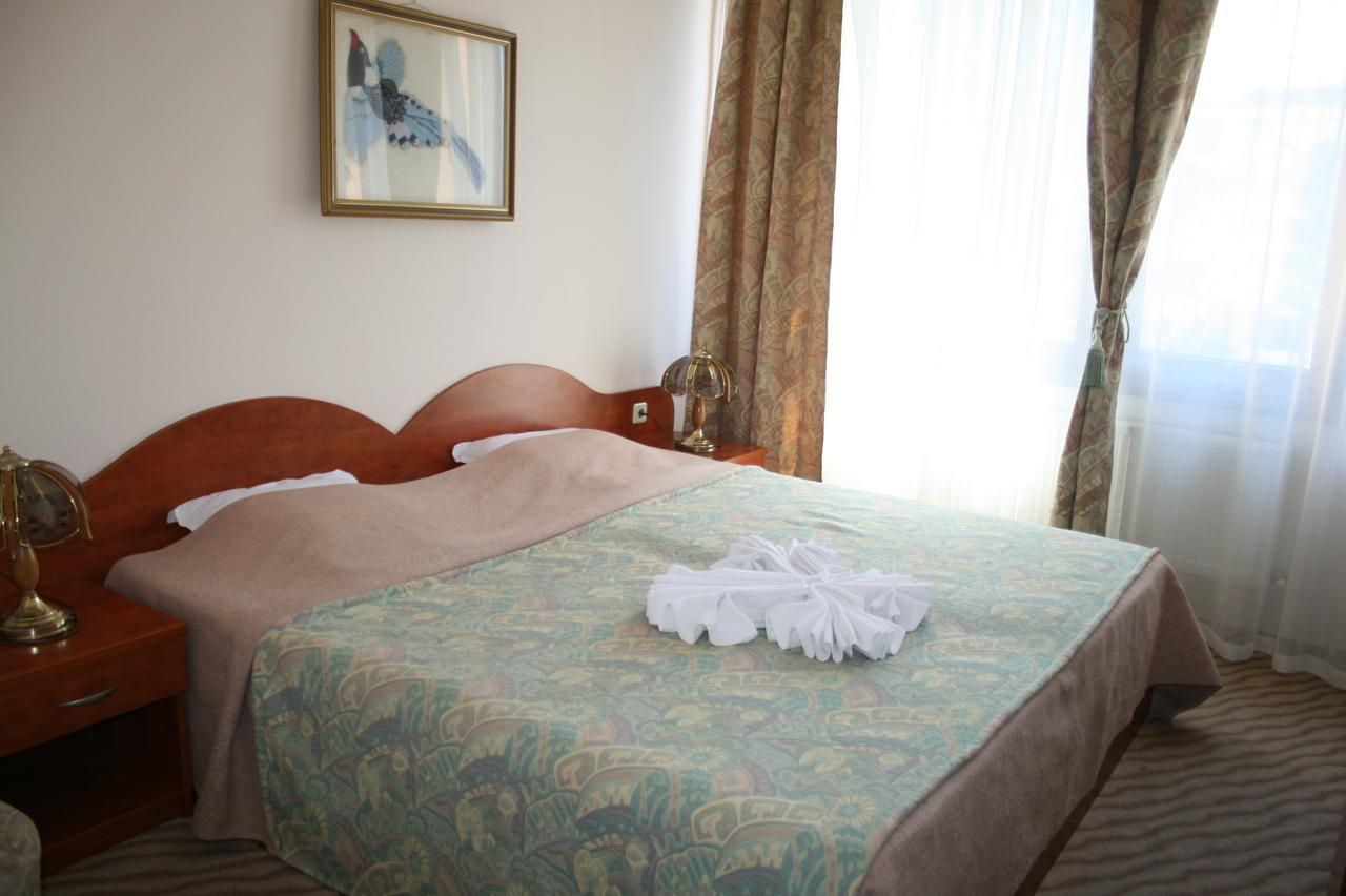 Hotel Nicol Пловдив Экстерьер фото